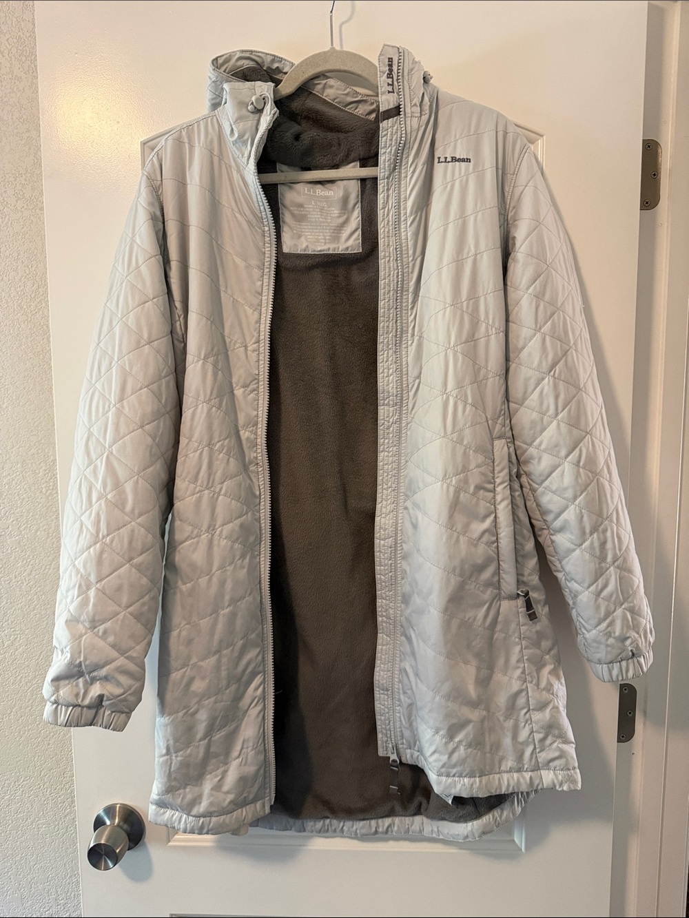 L.L. Bean Women's Light Gray Quilted Hooded Puffer Jacket
